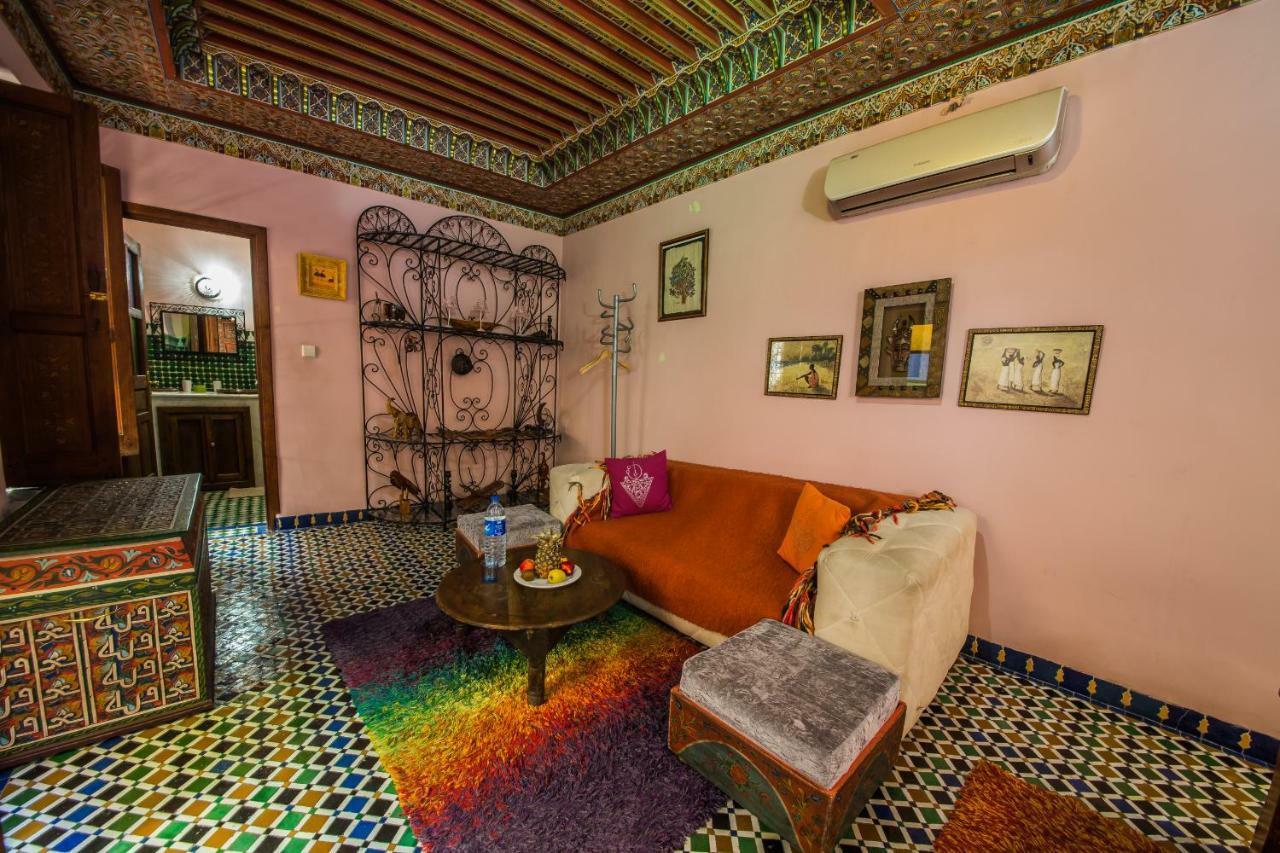 Riad L'Artiste Hotel Fez Bagian luar foto