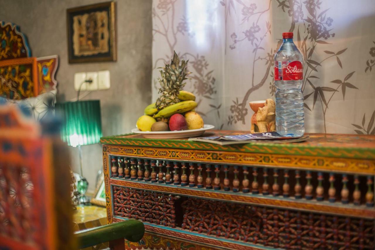 Riad L'Artiste Hotel Fez Bagian luar foto