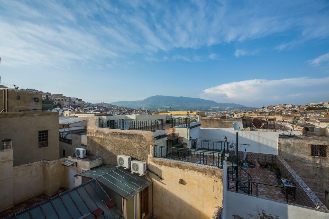 Riad L'Artiste Hotel Fez Bagian luar foto